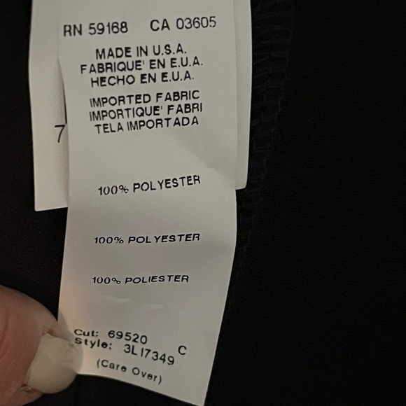 Karen Kane RUFFLE-SLEEVE SHIFT DRESS in black XS - Picture 5 of 7